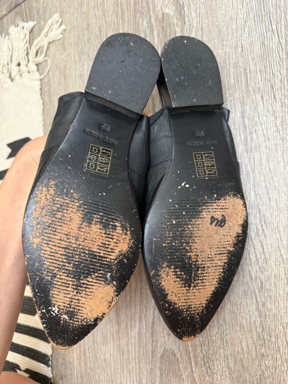 Free People Sienna Black Leather Ruffle Mules Size 9/39 - Picture 7 of 10